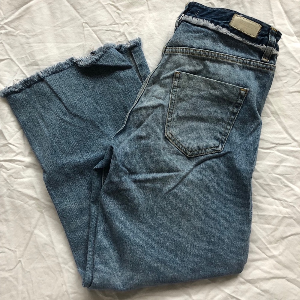 Zara Cropped Mom Jeans - Picture 1 of 3